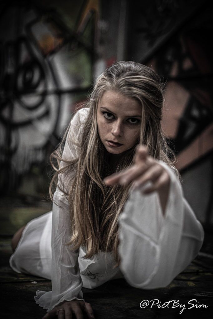 Melina-19 Photo de Mélina zombie pour Halloween